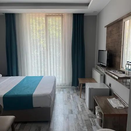 Tuem Palace 3* Bandırma