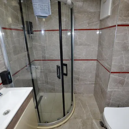 Hotell Tuem Palace 3*